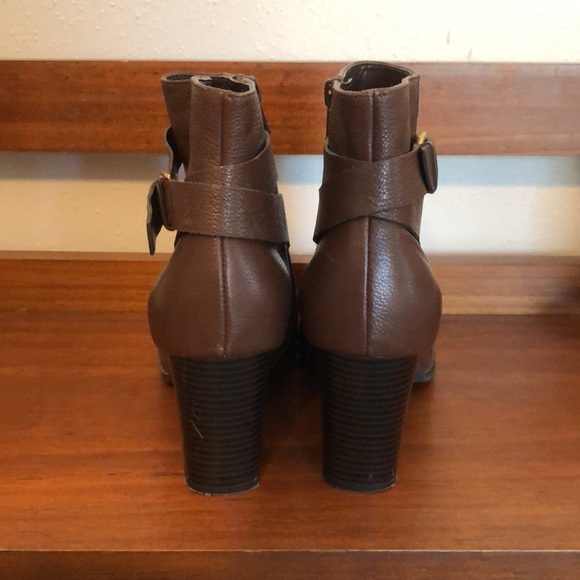 Cole Haan Signature brown ankle boots with buckle and side zip - Picture 3 of 8